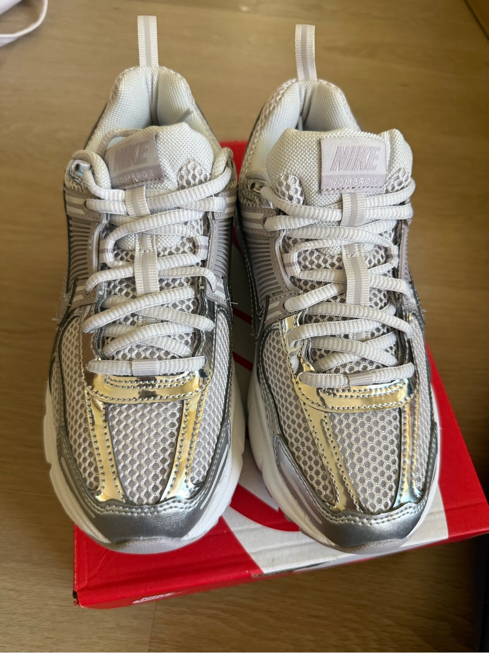 Nike vomero 5 boys or unisex